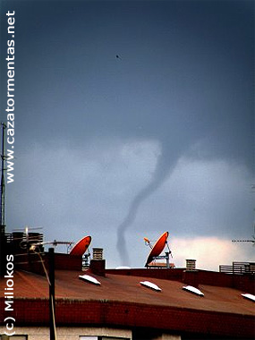 Tornado hoy en Burgos, 25-05-09