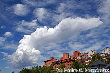 Los chubascos y las tormentas dominarán el panorama desde hoy