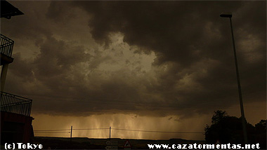 Fotografía bajo la tormenta de la terrible pedregada del vídeo
