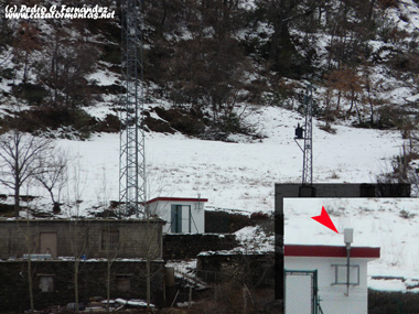 Gran aventura entre hielo y nieve para encontrar el pluviómetro de Capileira de la Red Hidrosur
