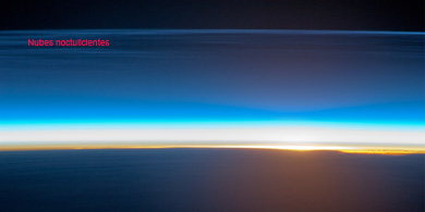 Nubes noctilucentes captadas por la Estación Espacial Internacional