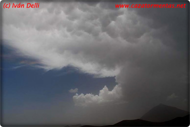 La única tormenta en territorio español hoy ha estado en el Teide