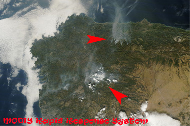 Los incendios devoran los bosques de Galicia y Asturias