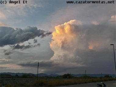 Supercélula fotografiada ayer desde Albaida, Valencia
