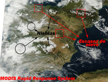 Nieblas y escasez de nieve en las montañas