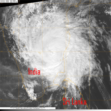 La tormenta THANE deja al menos 36 muertos en el sur de la India