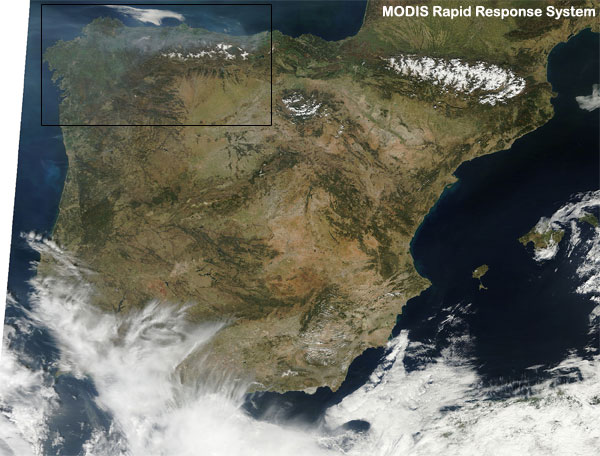 Satélites TERRA y AQUA captan el humo de numerosos incendios en el tercio norte peninsular