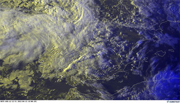 Un sábado marcado por el viento, el frío y la lluvia