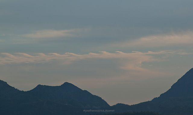 Inestabilidad de Kelvin-Helmholtz fotografiada desde Granada