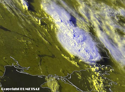 Una violenta tormenta obliga a detener momentáneamente el partido Ucrania – Francia de la Eurocopa