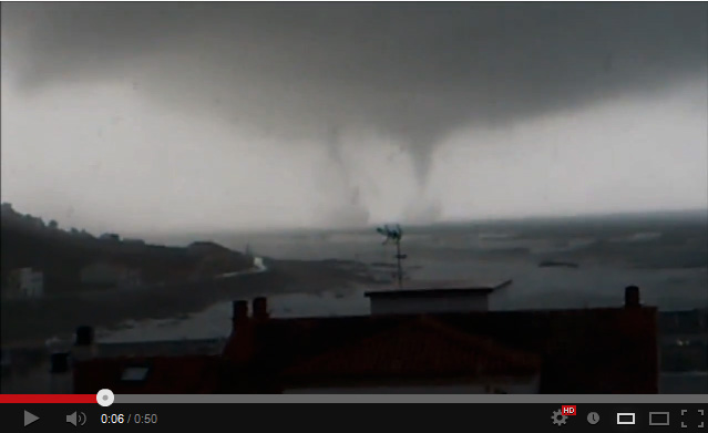 Formación de varios tornados en Galicia