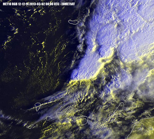 Formación de un vórtice al norte de Canarias, en la cola de un frente frío