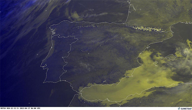 La niebla cubre el Mar de Alborán y Mediterráneo occidental