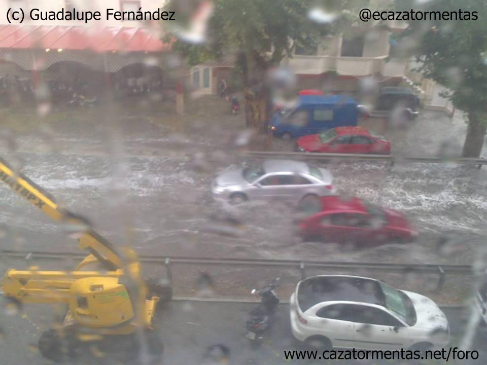 Tormenta severa de granizo y lluvia torrencial en Almuñecar, Granada, 29 agosto 2013