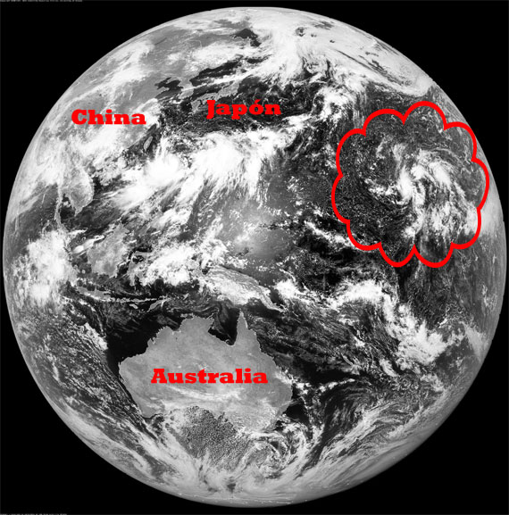 Pacifico Central, 3 ciclones tropicales en interaccion, Efecto Fujiwara