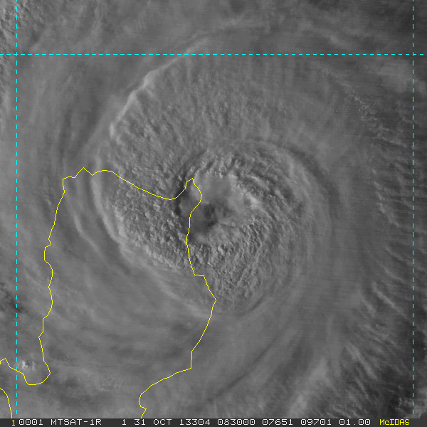 Tifon KROSA o VINTA golpea el norte de Luzon, en Filipinas