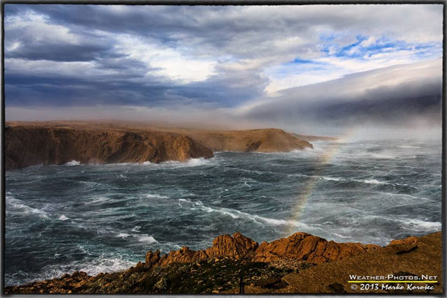 Temporal de vientos huracanados Bora en el norte del Mar Adriatico