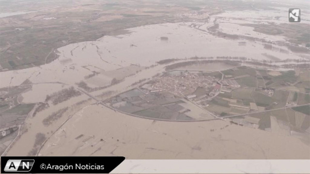 Se cumplen los pronosticos y el Ebro se desborda