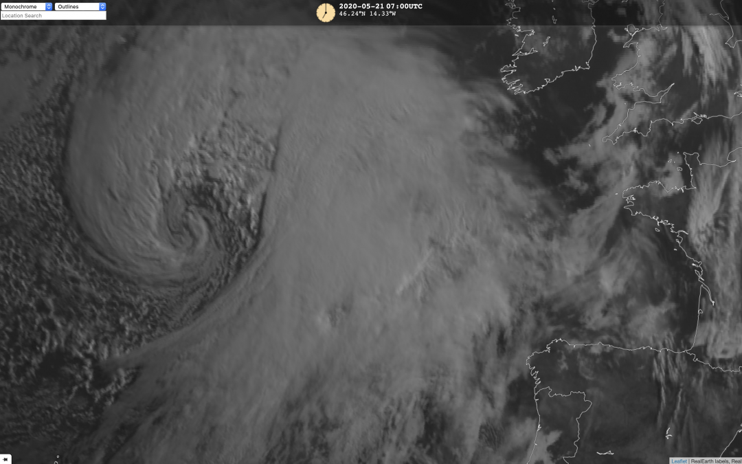 Borrasca con fuerza de huracán, responsable de las altas temperaturas reinantes.